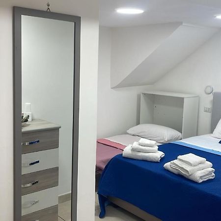 Ferienwohnung Donna Carme' Neapel Exterior foto
